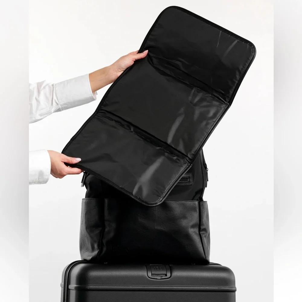 BEIS The Backpack Diaper Bag In Black